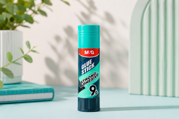 M&G Glue Stick 9g – صمغ ستيك قوي