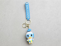 ميدالية دونالد داك وديزي داك – Donald & Daisy Duck Keychain 🏖️🐣